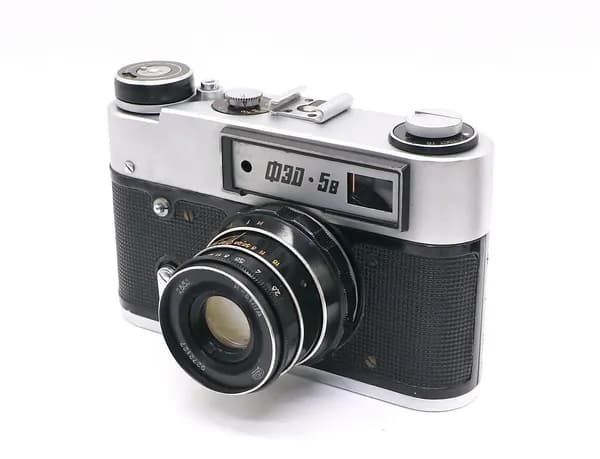 Фотокамера зеркальная Фэд 5В kit (СССР, 1985)