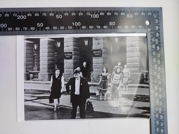 Старинная Фотография - Прошлое в Кадре: Эпоха СССР / Россия.