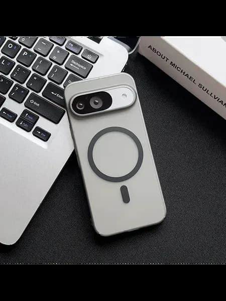 Серый матовый чехол MagSafe для Google Pixel 9 Pro