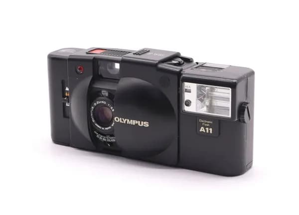 Фотоаппарат Olympus XA 2 + фотовспышка A11