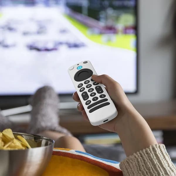 Силиконовый чехол для пульта Alexa Voice Remote Pro с ремешком
