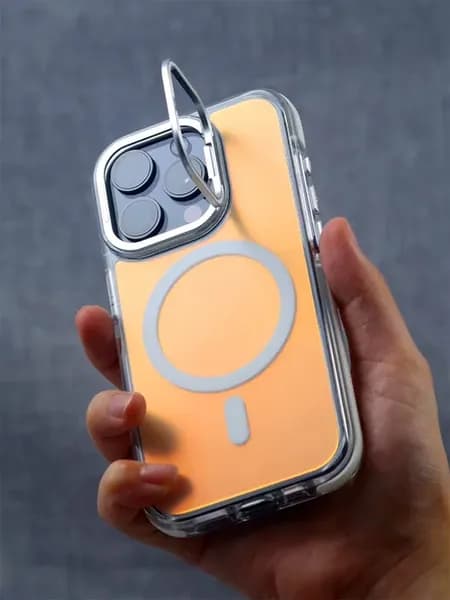 Чехол переливающийся c подставкой на iPhone 16