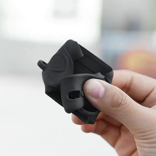 Силиконовый чехол для Insta360 GO Ultra, чёрный, с магнитным креплением
