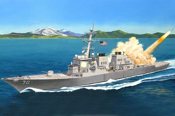 HobbyBoss 83411 1/700 Эскадренный миноносец с управляемыми ракетами DDG-70 Хупер ВМС США