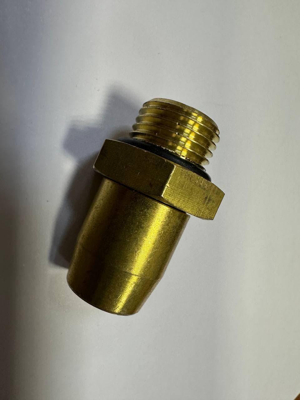 Фитинг прямой с наружной резьбой M12*1,5 под трубку 6мм