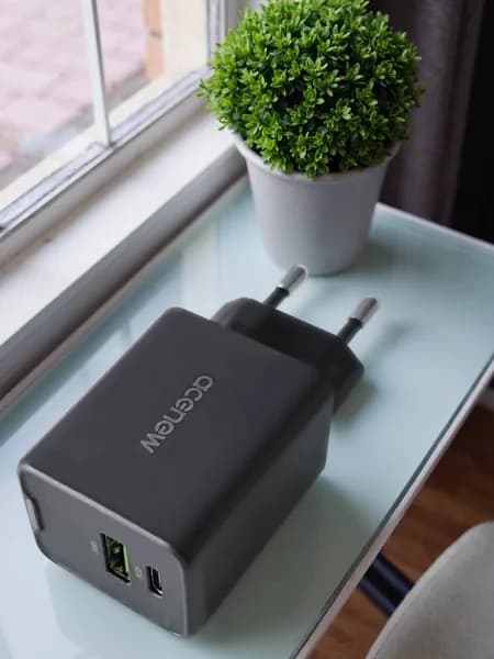 Быстрое сетевое зарядное устройство A1830 30W, USB-A + USB-C (без кабеля)