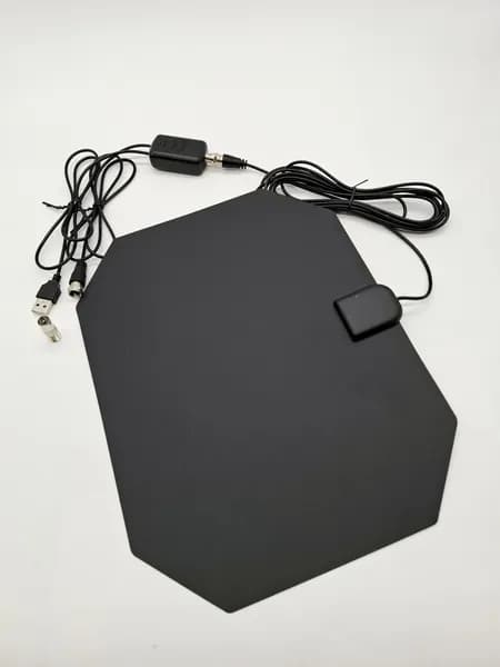Антенна комнатная для цифрового ТВ RH-HDTV034 с усилителем VHF(172-240)UHF(470-860)