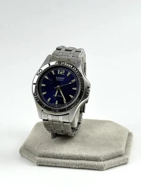 Винтажные часы наручные "Casio "