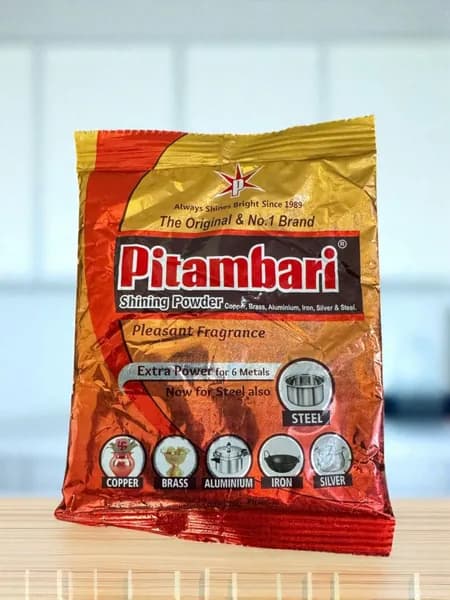 Средство для чистки изделий из бронзы, меди, латуни, железа и т.д. 150 г (Oxan)