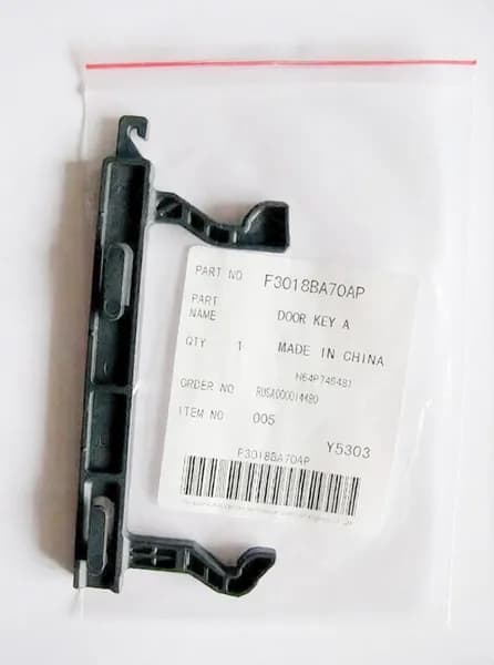 Крючок двери микроволновки Panasonic NN-GD3*/SD*