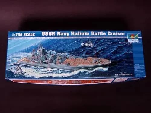 1/700 05709 Линейный крейсер СССР КалининКорабль