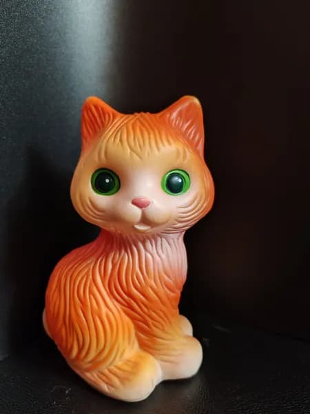 Винтажная резиновая игрушка с пищалкой. Кошечка. СССР