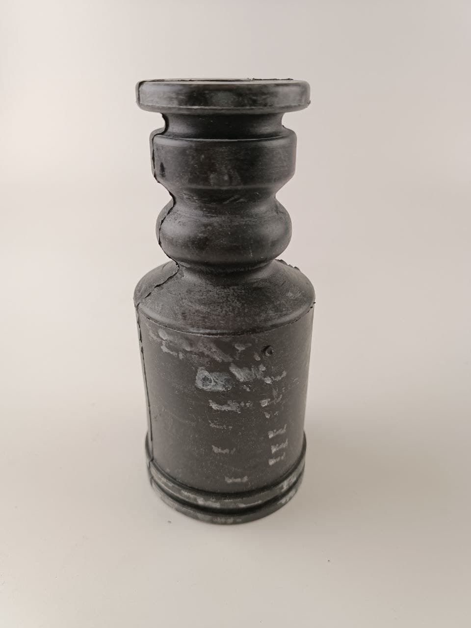 Пыльник отбойник стойки передний OEM MR455020 Mitsubishi Mirage, Lancer, Cedia (D20mm)