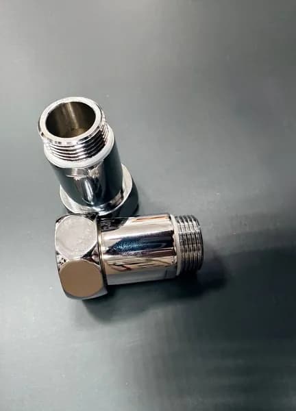 Соединение прямое для полотенцесушителя Valfex с накидной гайкой 1НГ х 3/4НР, пара VF.PS.592.100.034