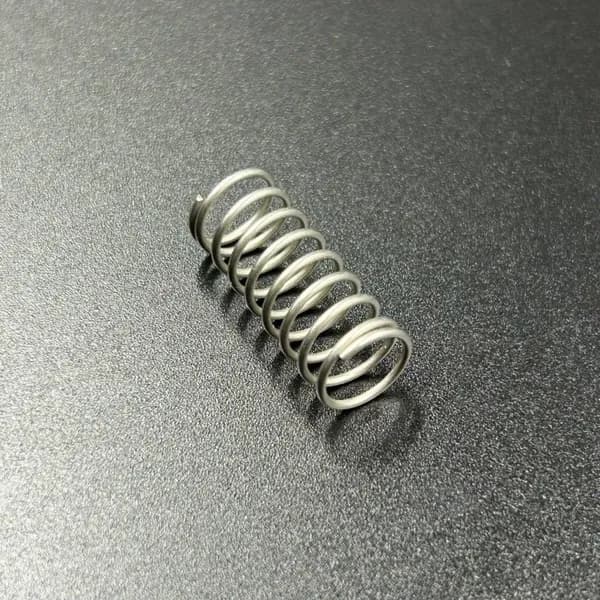 Пружина стопора ручного стартера Yamaha 25-30 (YUELANG)