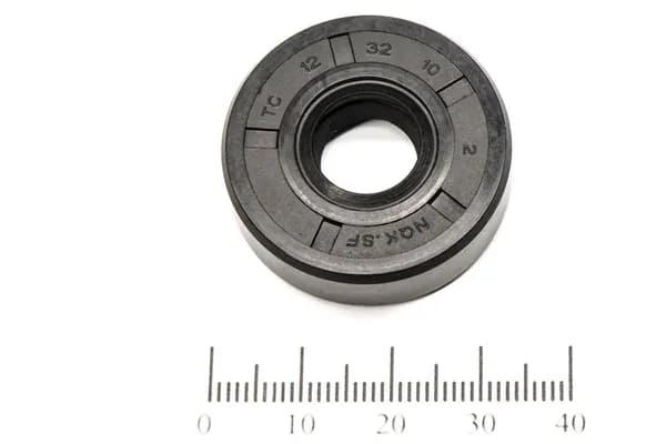Сальник (манжета армированная) TC 12х32х10 NBR70