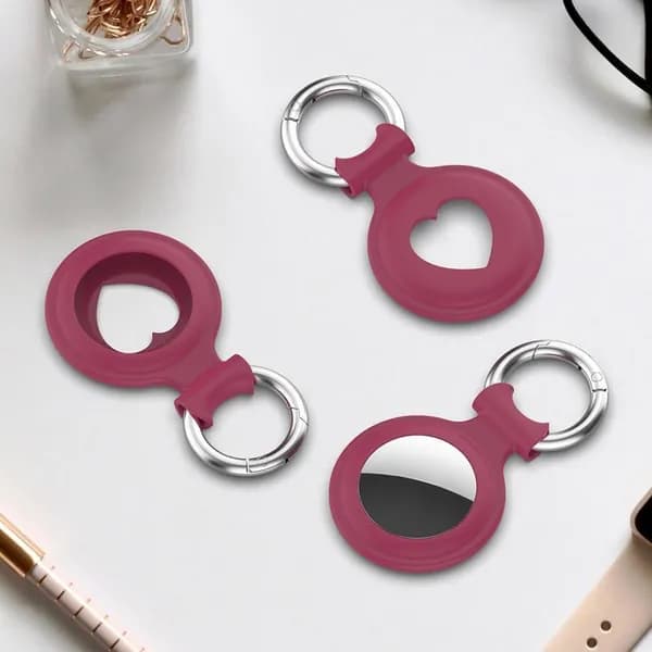 Силиконовый чехол для AirTag Apple в форме сердца бордового цвета