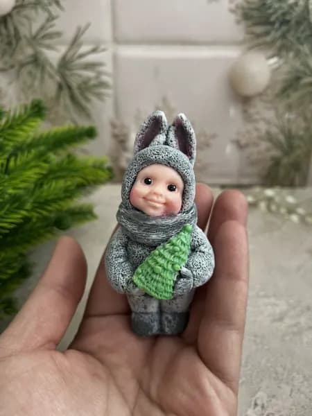 Мыло ручной работы подарочное Мылинка "Малыш-зайка с елочкой"