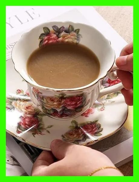 Чайная пара "Розы старой Англии", Фарфор, Royal Albert, Великобритания, вторая половина 20 века.