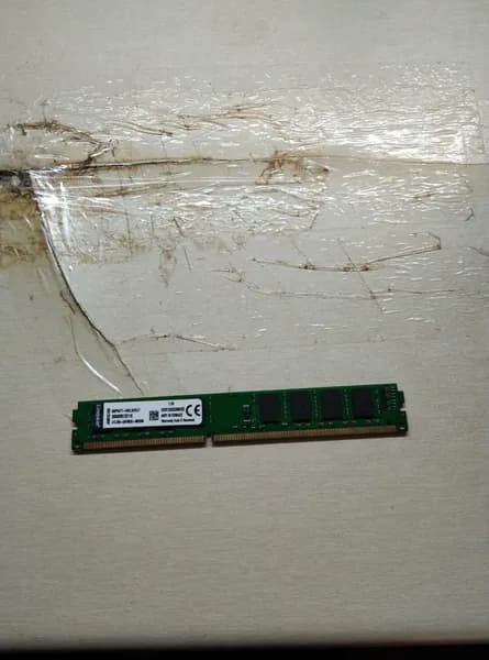 Оперативная память Модуль памяти 99P5471-002.A00LF 2000005122116 2гб DDR3, 1 x 2 ГБ (99P5471-002.A00LF 2000005122116)