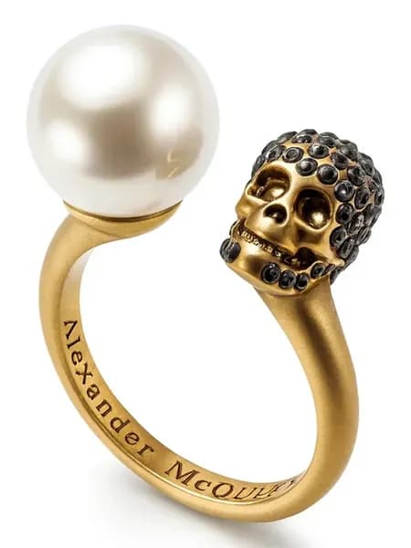 Кольцо с жемчугом в стиле Alexander McQueen