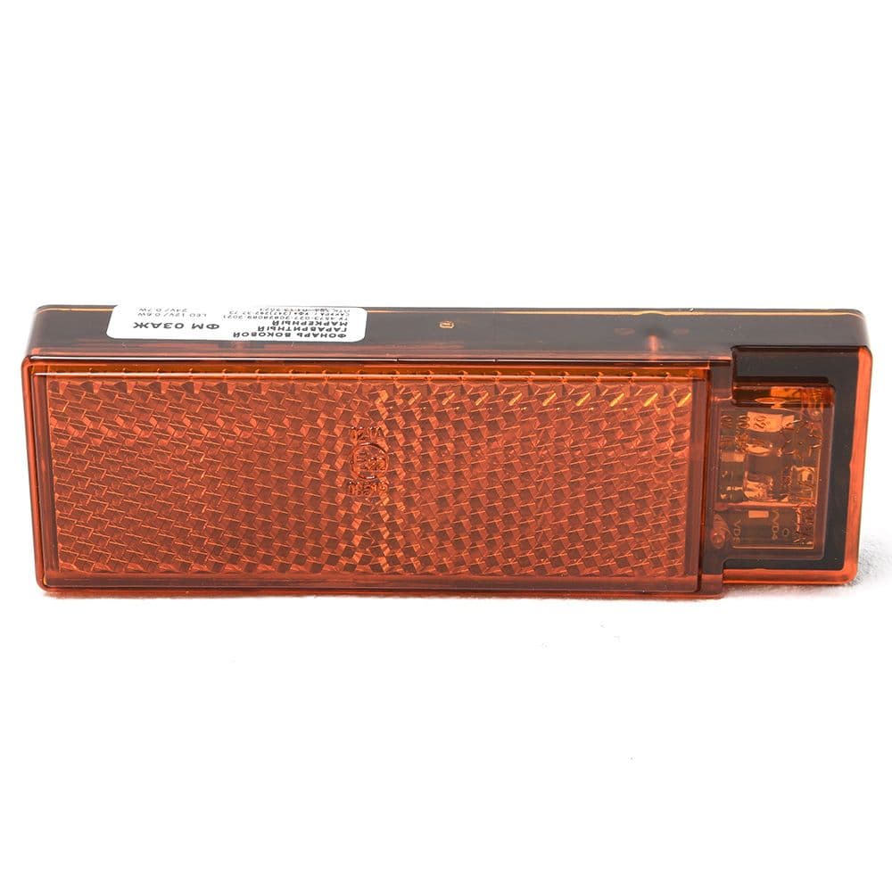 Фонарь габаритный 12 24В LED Желтый (50мм между болтами) AMP 282104-1