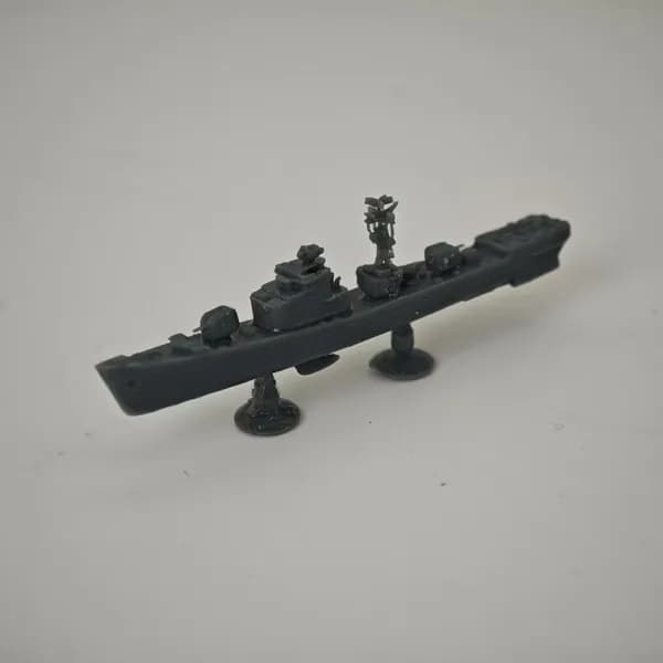 Военная модель, масштаб 1:2000 советский сторожевой корабль СКР-1 (проект 159, ватерлиния)