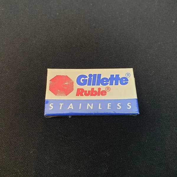 Винтажные невскрытые лезвия Gillette CCCР