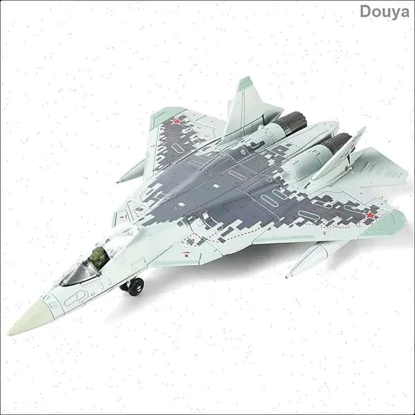 Масштаб 1:72, набор для быстрой сборки модели истребителя Су-57, пластиковый военный реактивный самолет, сборная модель самолета с подставкой, подарок для взрослых и детей (31 деталь)