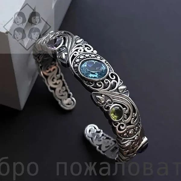 Винтажный браслет с голубым топазом