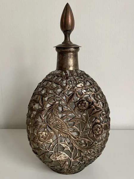 Штоф "Птица" медная оплетка. Стекло. Китай. 1960-ые годы. Высота 28 см.