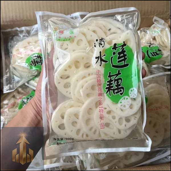 Крупный маринованный корень лотоса, популярный китайский деликатес