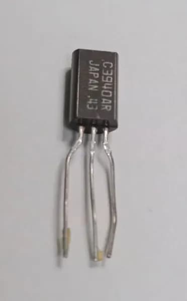 Транзистор C3940