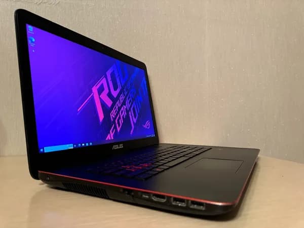 ASUS Мощный игровой премиум  Rog G771j 17.3 i5 4200H Gtx 960m Игровой ноутбук, RAM 8 ГБ, черный