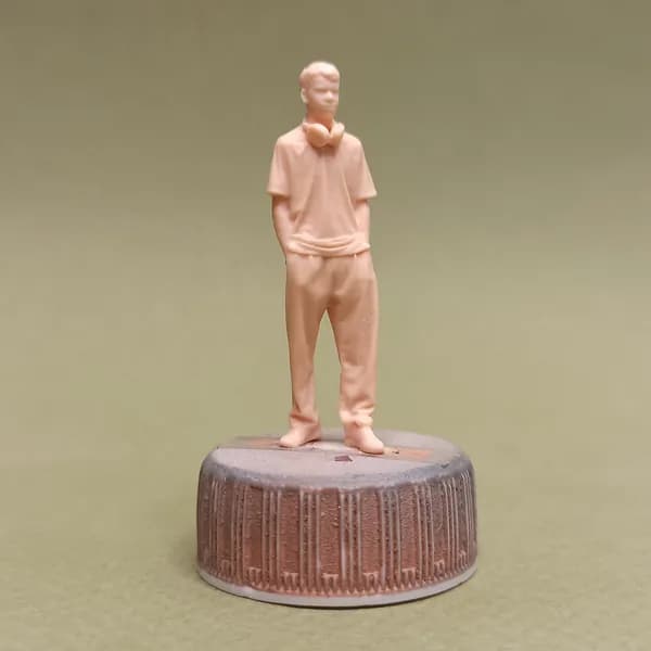 Димон. Фигурка в масштабе 1:43.