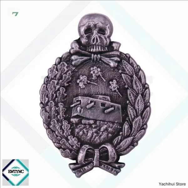 Металлический значок танк серебристый
