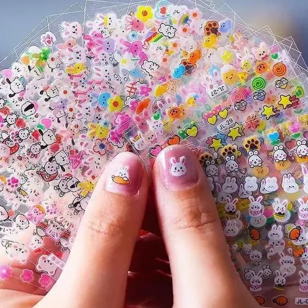 Детские светящиеся в темноте наклейки для ногтей, случайный дизайн