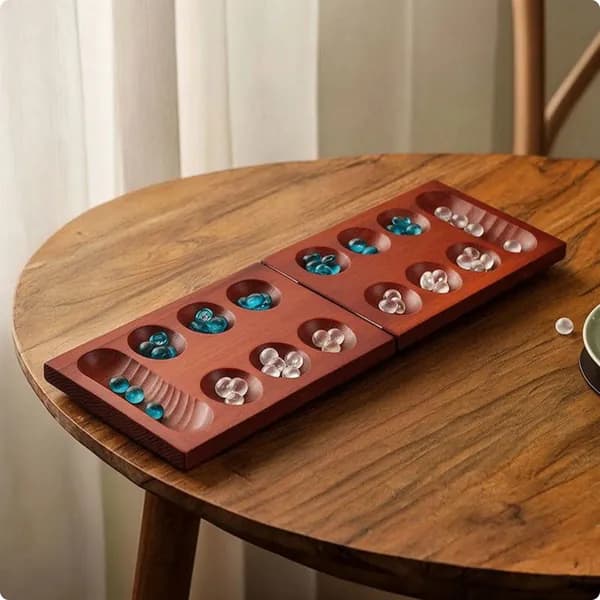 Настольная игра манкала из сосны, складная, с камнями Каштан+Сосна