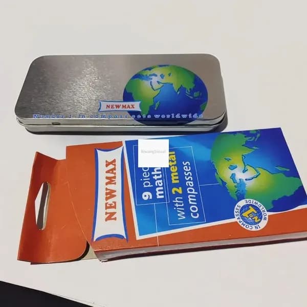 NEWMAX Набор чертежных инструментов 9 шт., металлический циркуль, линейка, транспортир, в жестяной коробке