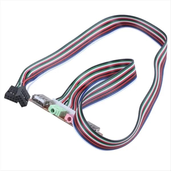 Поддержка USB-порта компьютера, аудиокабеля для наушников и микрофона, передней панели.