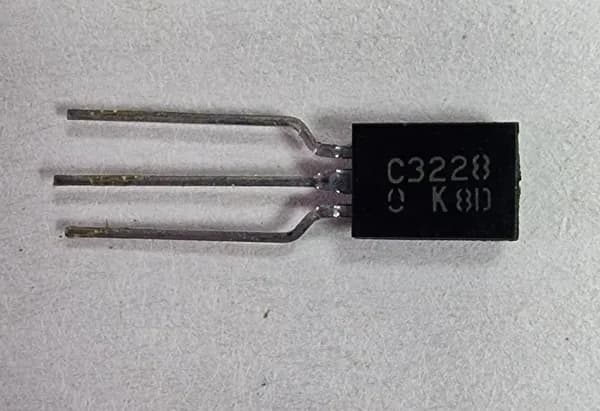 Транзистор 2SC3228