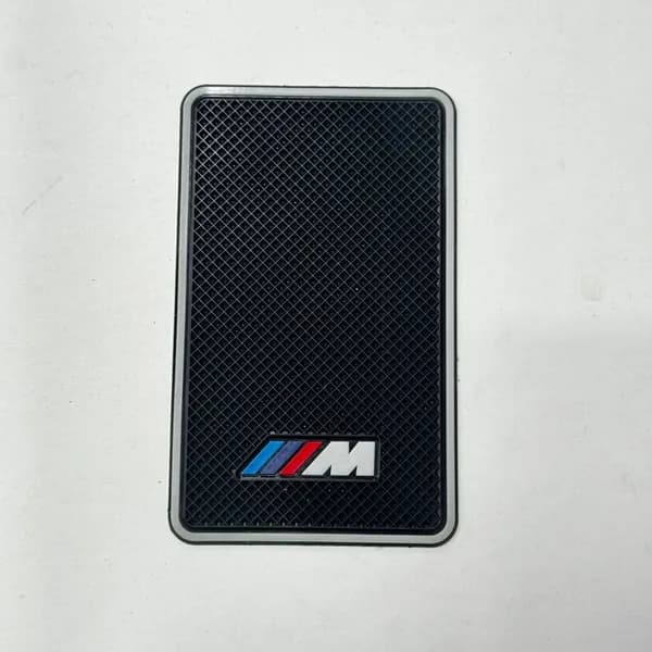Силиконовый коврик в автомобиль с белыми рамками BMW