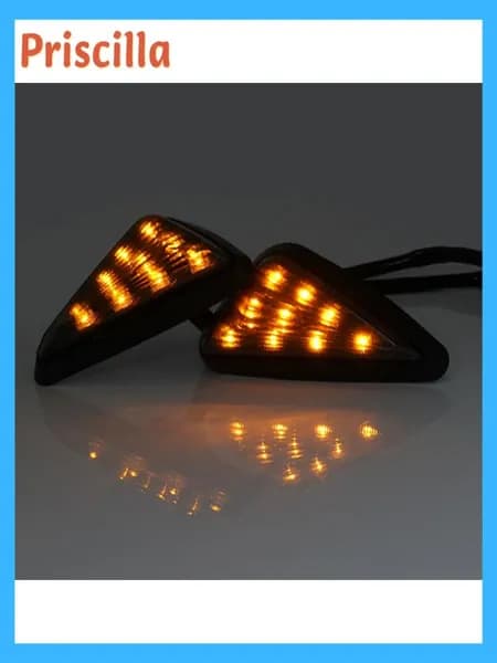 Треугольные врезные светодиодные поворотники 12V для мотоциклов Suzuki, Honda, Yamaha / "2 шт." - черные (пластик, жёлтый свет) & простая установка.