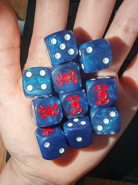 кубики Warhammer 40K диаметром 16 мм 5 шт