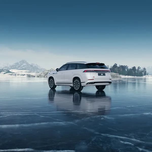 JAECOO J8 Престиж 2.0T 7-ступ. Робот, Полный привод (Белый)