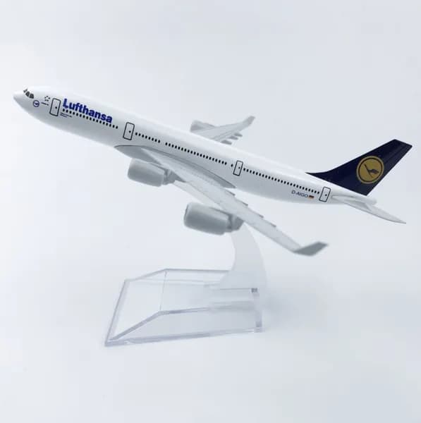 Металлическая модель самолета Airbus A340 Lufthansa / Люфтганза А 340 / авиация