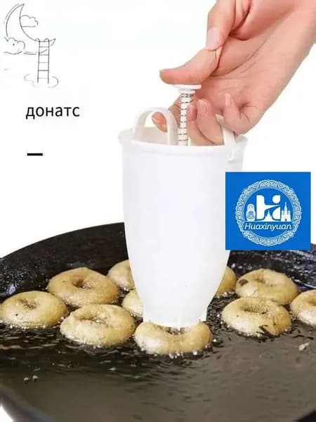 Аппарат для пончиков аппарат для пончиков; электрическая пончиковница; мини-фабрика пончиков; автомат для жарки пончиков; прибор для выпечки пончиков;автоматический нагрев; антипригарное покрытие; регулировка температуры; таймер приготовления; съемные формы; компактный размер, белый