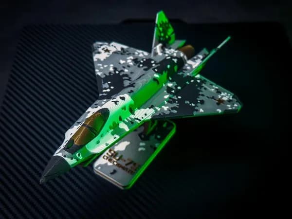 Конструктор самолет СУ-75