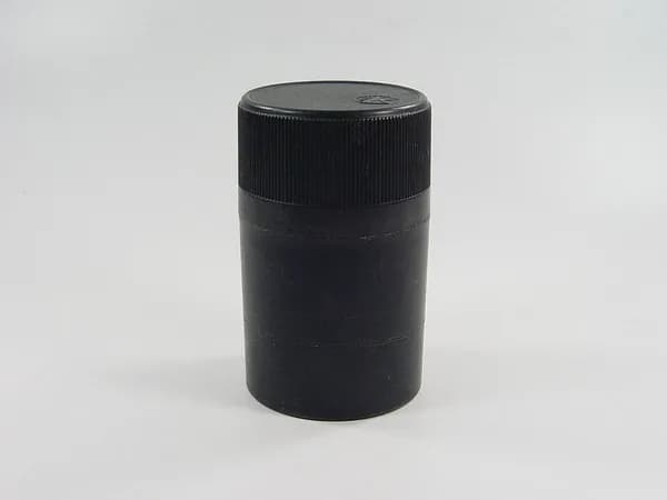 Футляр для объектива Юпитер-37А f/3.5 135mm М42 Подойдет и к дальномерному Юпитер-9 и Юпитер-11. Черный тон.