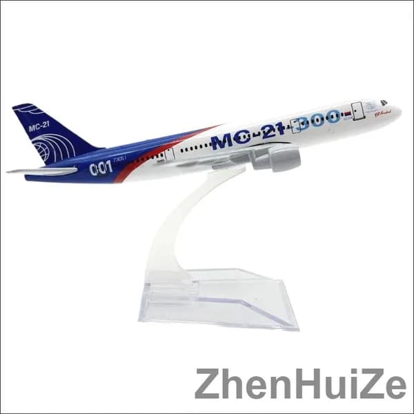 Модель российского MC-21 самолета